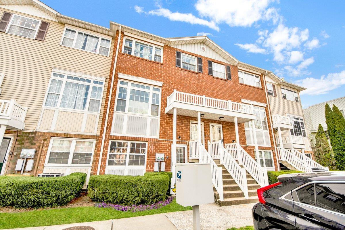 109 Neptune Lane 5  Bronx NY 10473 photo