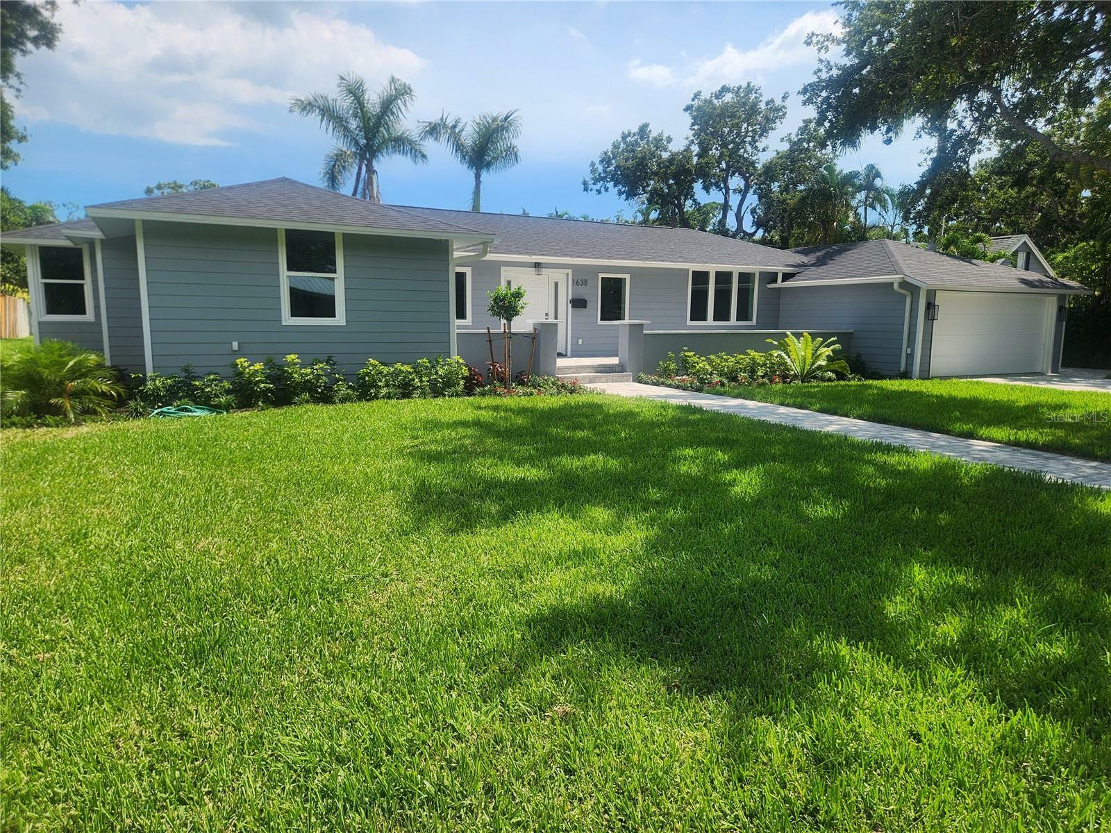 Property Photo: 1638 South Drive FL 34239