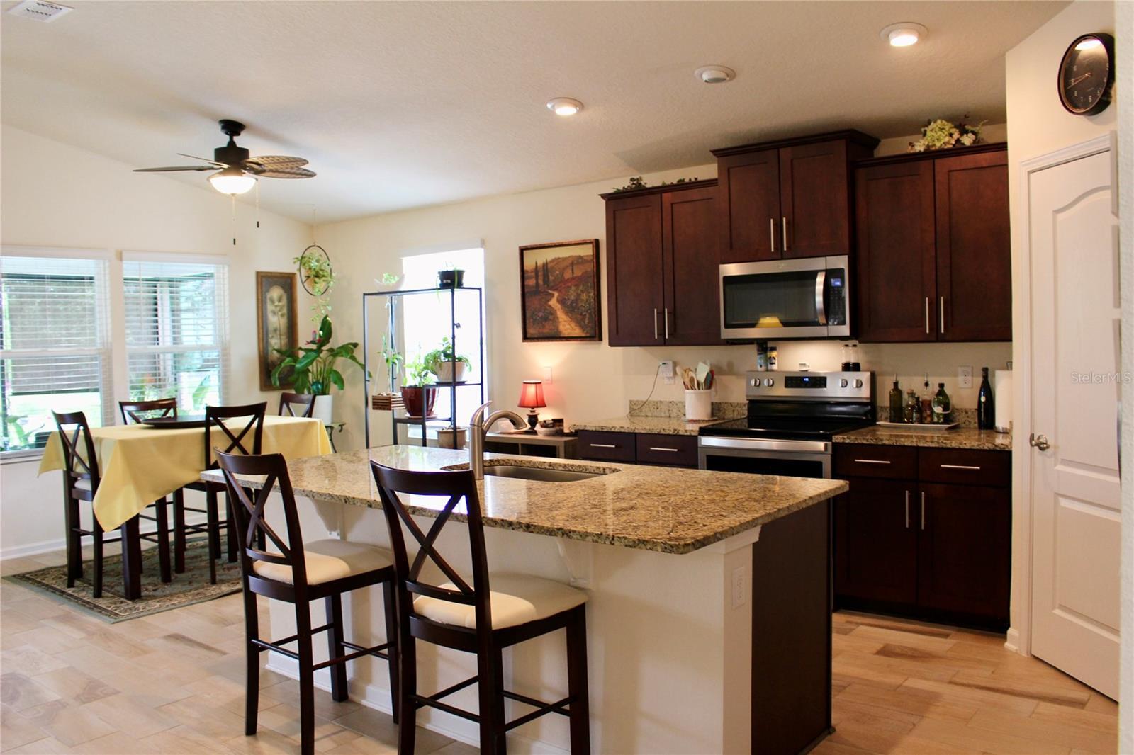 Property Photo: 3626 Vanden Court FL 32222