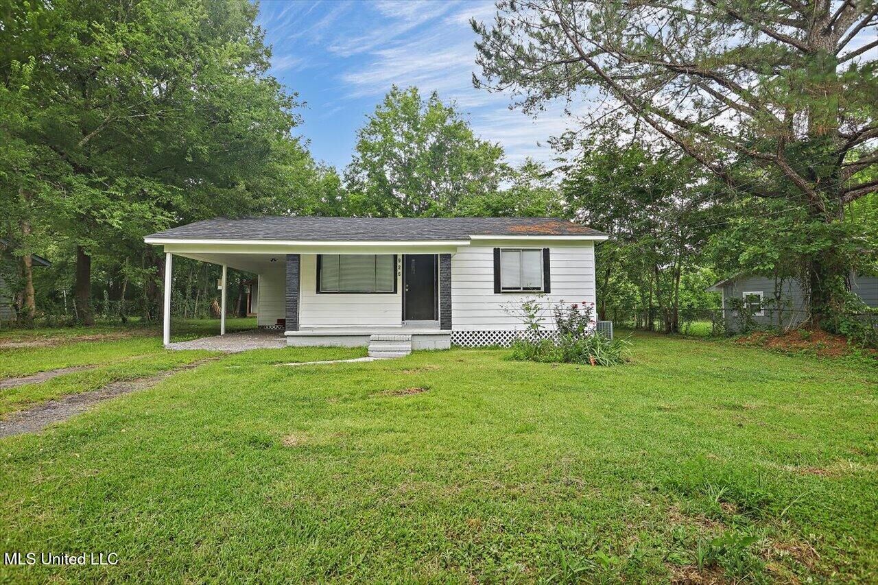 Property Photo: 926 Boston Road MS 39208