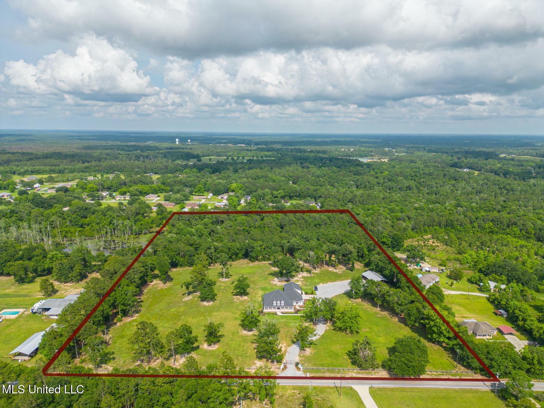 Property Photo: 15240 Karen Road MS 39532