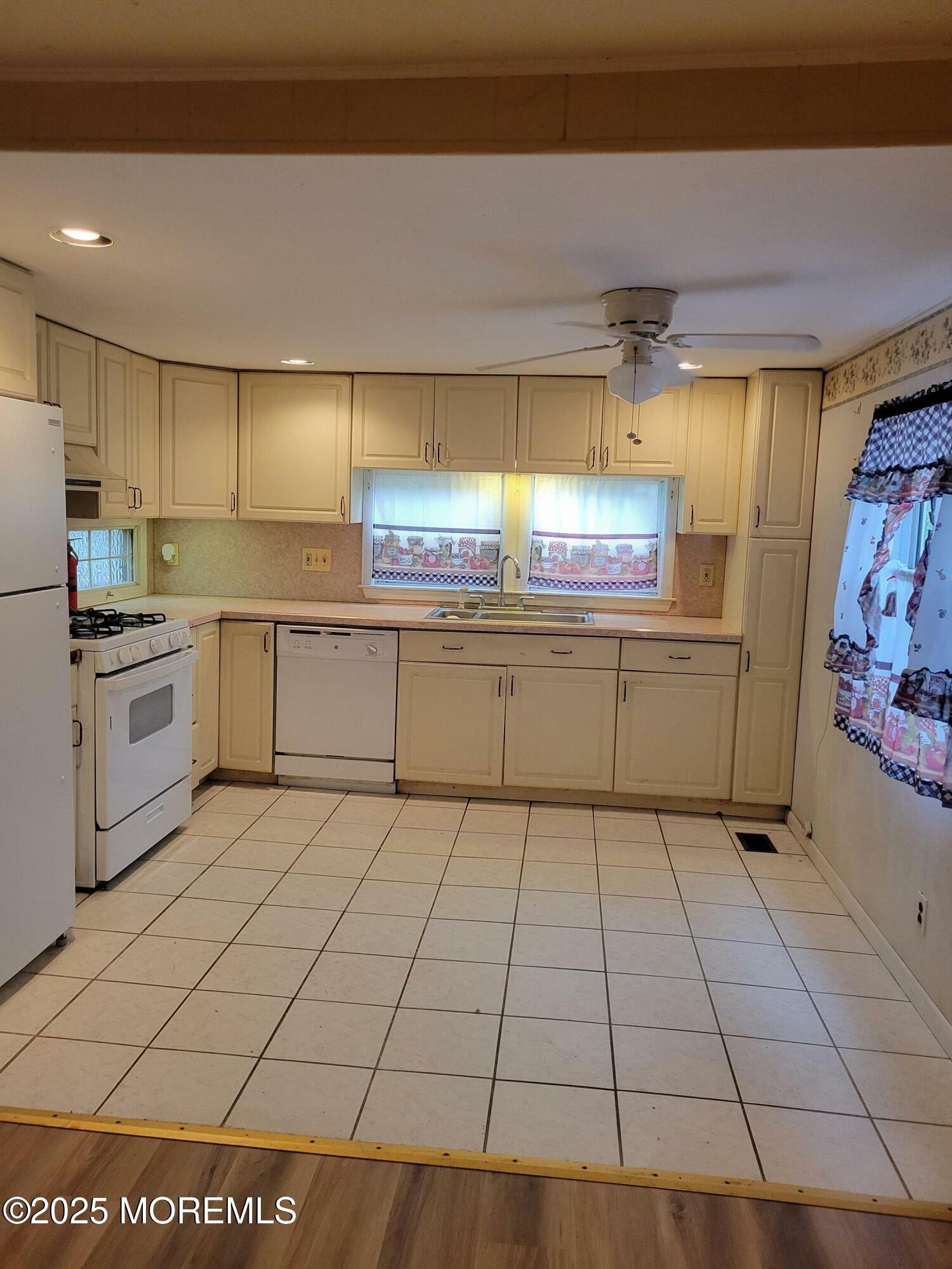 Property Photo:  39 Antonia Drive  NJ 08527 