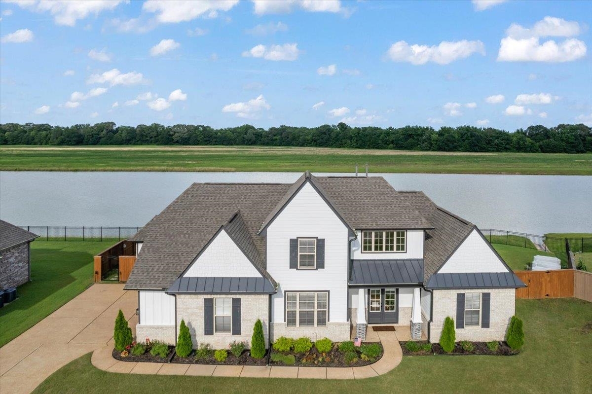 Property Photo: 6402 Clarkson Cir E TN 38002