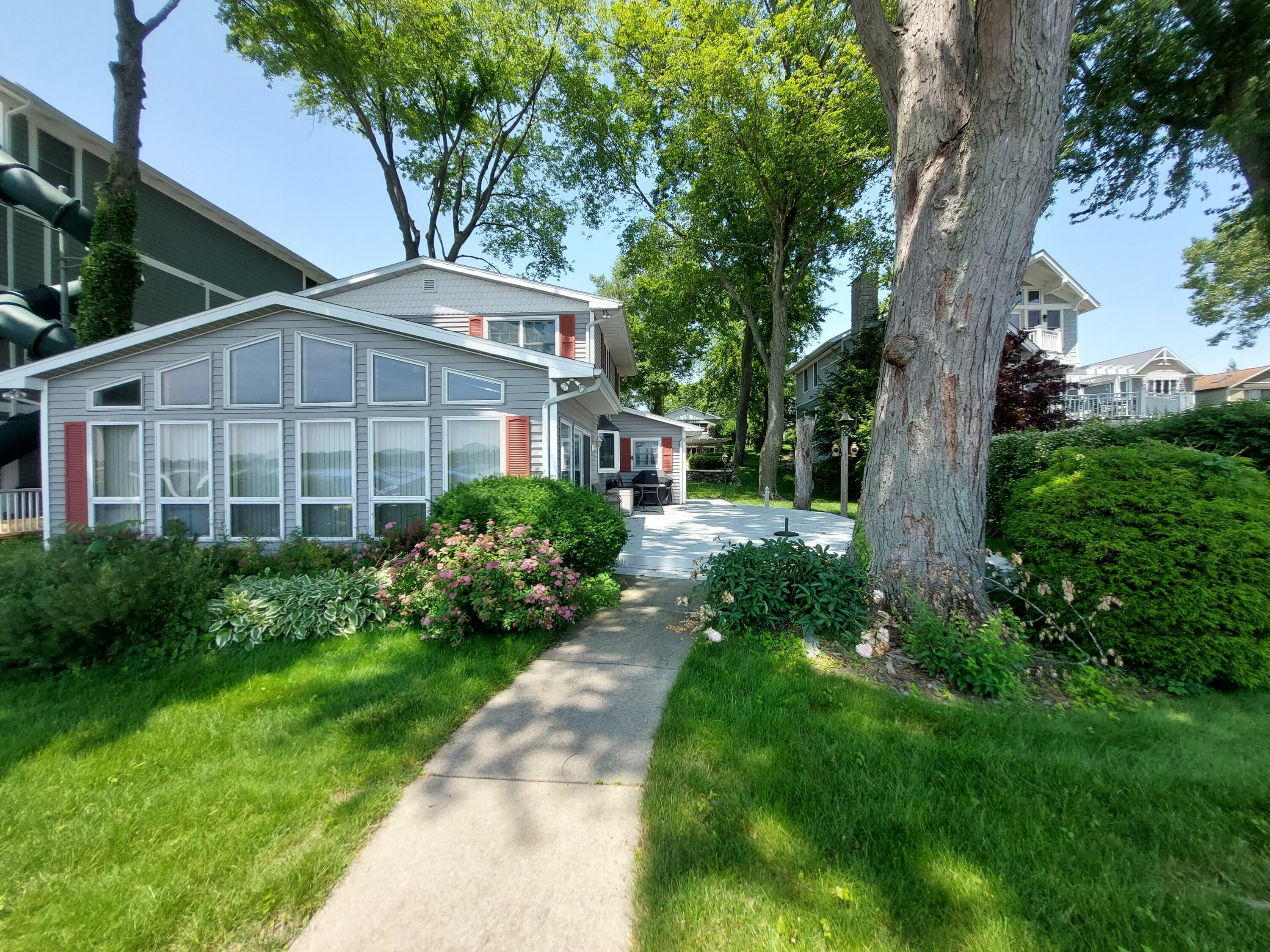 Property Photo: 23675 N Shore Drive MI 49112
