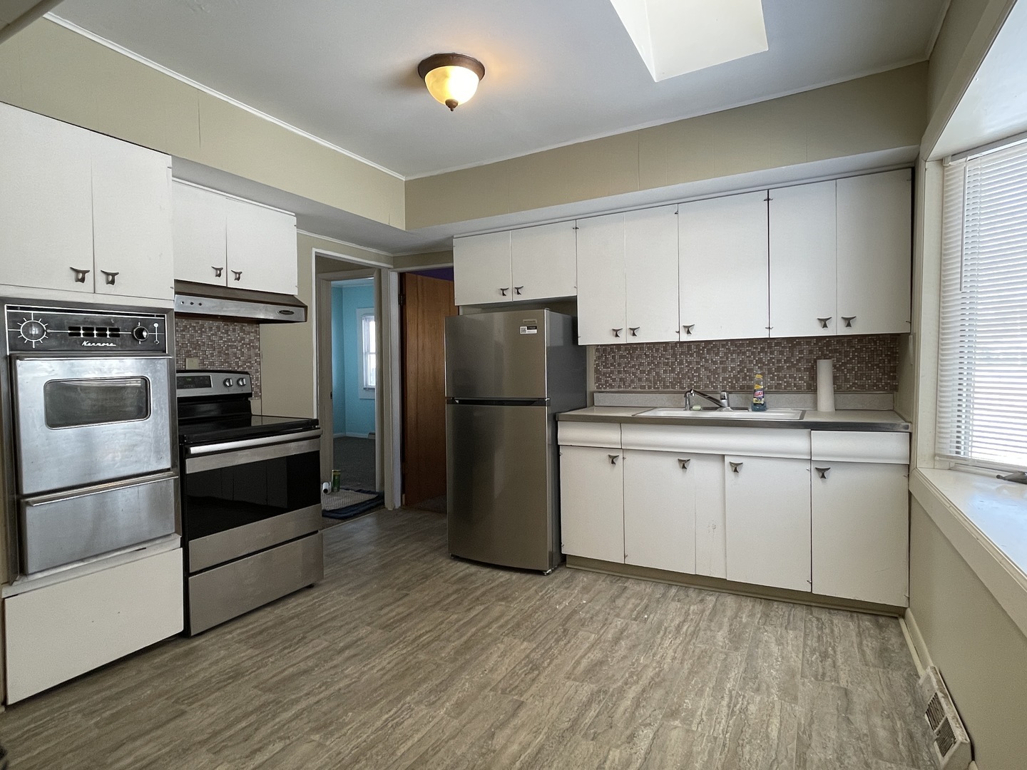 Property Photo: 709 Lake Shore Drive IL 60084