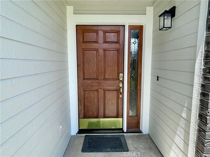 Property Photo:  659 Royal Arch Court  CA 95340 