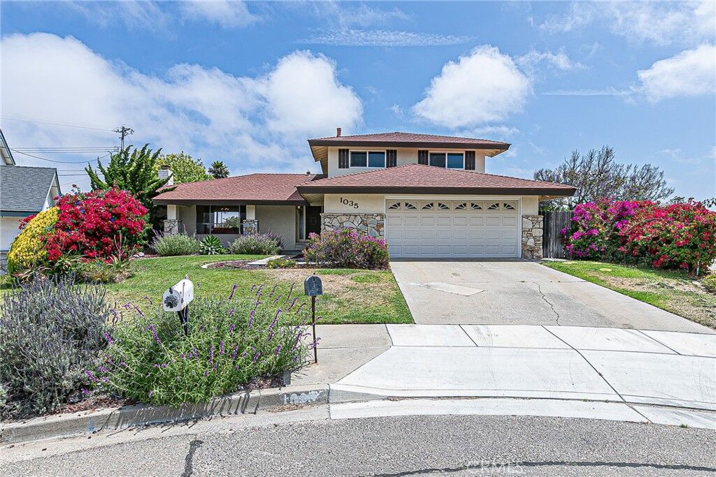 Property Photo: 1035 Brookside Avenue CA 93455