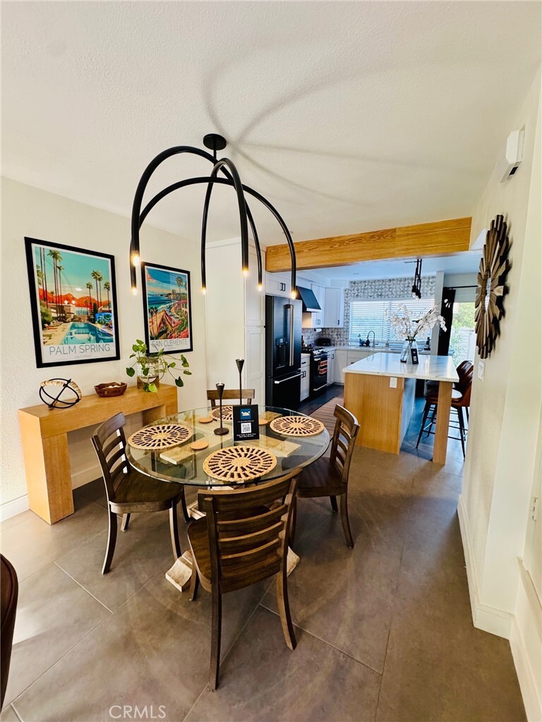 2423 Los Patos  Palm Springs CA 92264 photo