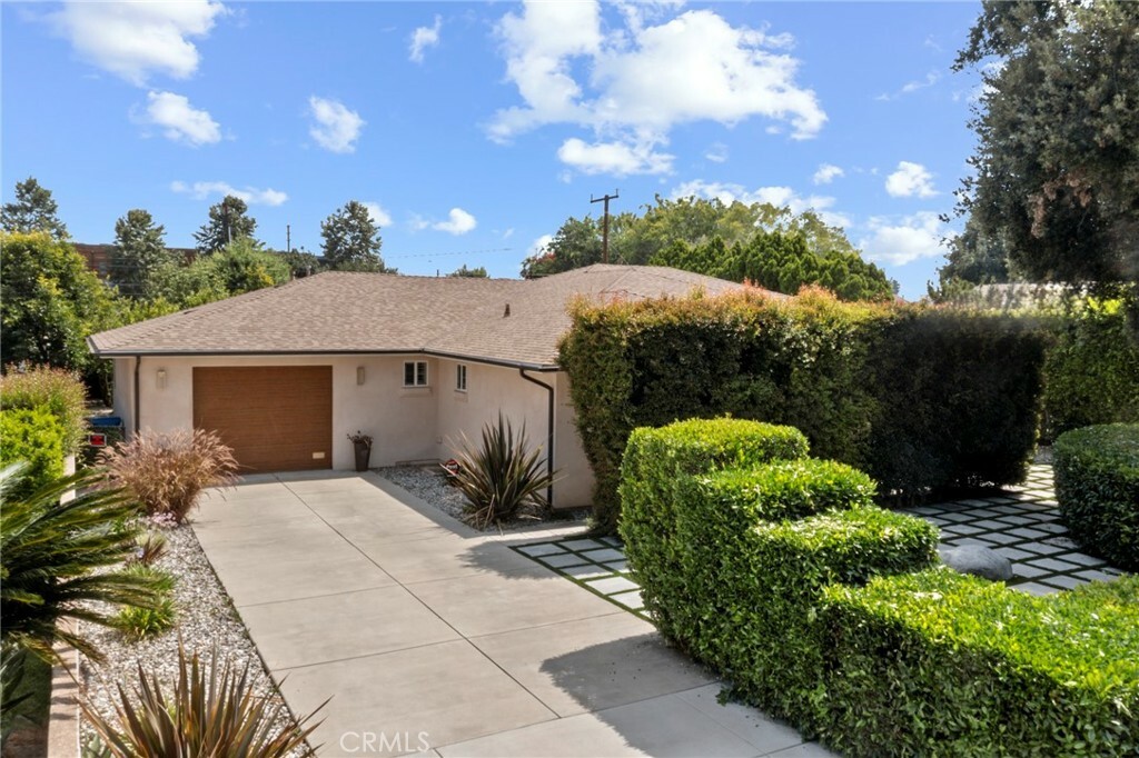 Property Photo:  136 W Sandra Avenue  CA 91007 