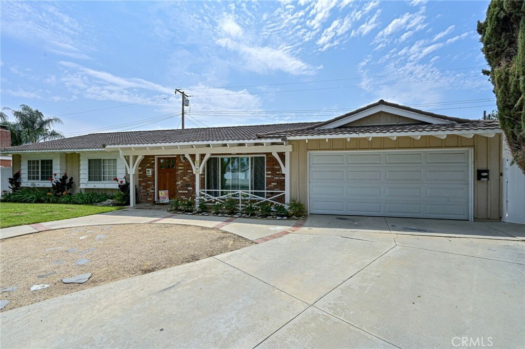 Property Photo: 4781 Kona Kove Way CA 92886