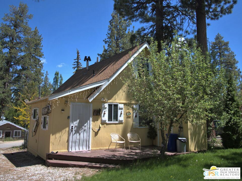 Property Photo: 40235 Guinan Lane CA 92315