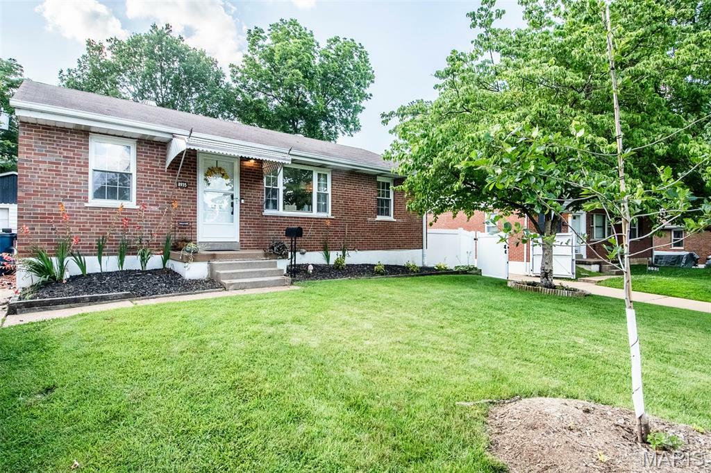 Property Photo: 8935 Blackpool Drive MO 63123