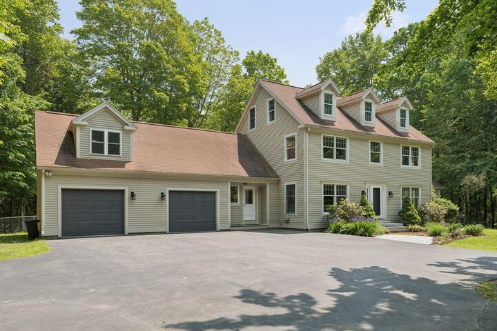 72 Lakeside Drive  Falmouth ME 04105 photo