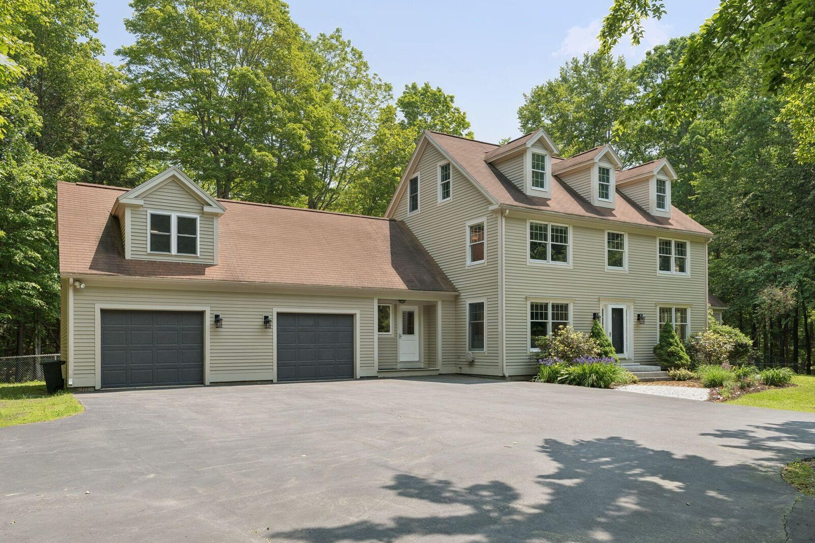 Property Photo: 72 Lakeside Drive ME 04105