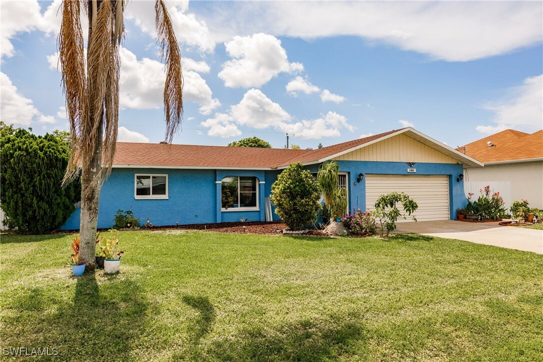 Property Photo: 1902 SE 15th Place FL 33990
