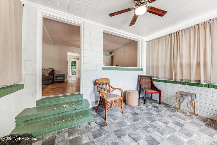 Property Photo: 6815 Lotus Road S FL 32211