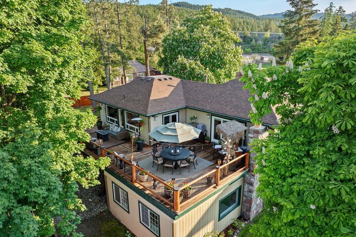 Property Photo: 35 Lakeside Avenue MT 59922