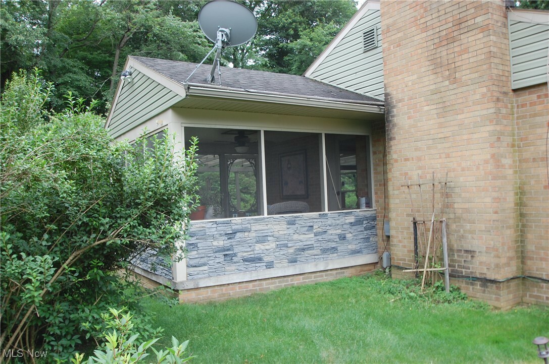 Property Photo:  1135 Cherokee Drive  OH 44511 