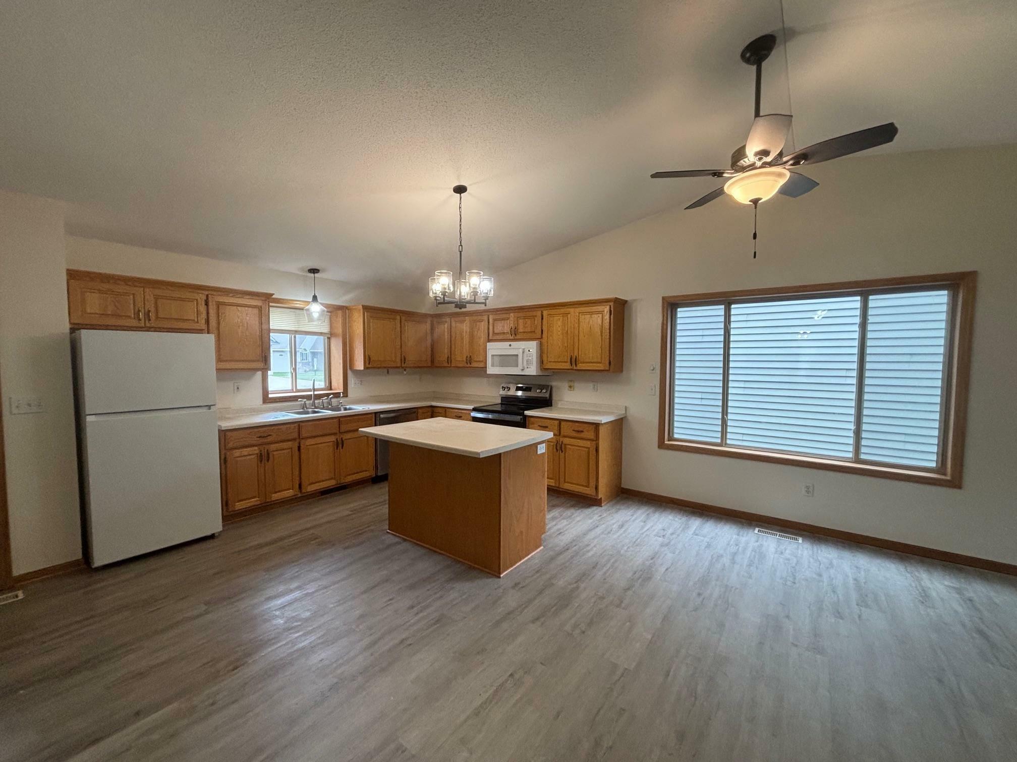 Property Photo: 809 Aspen Circle MN 56387
