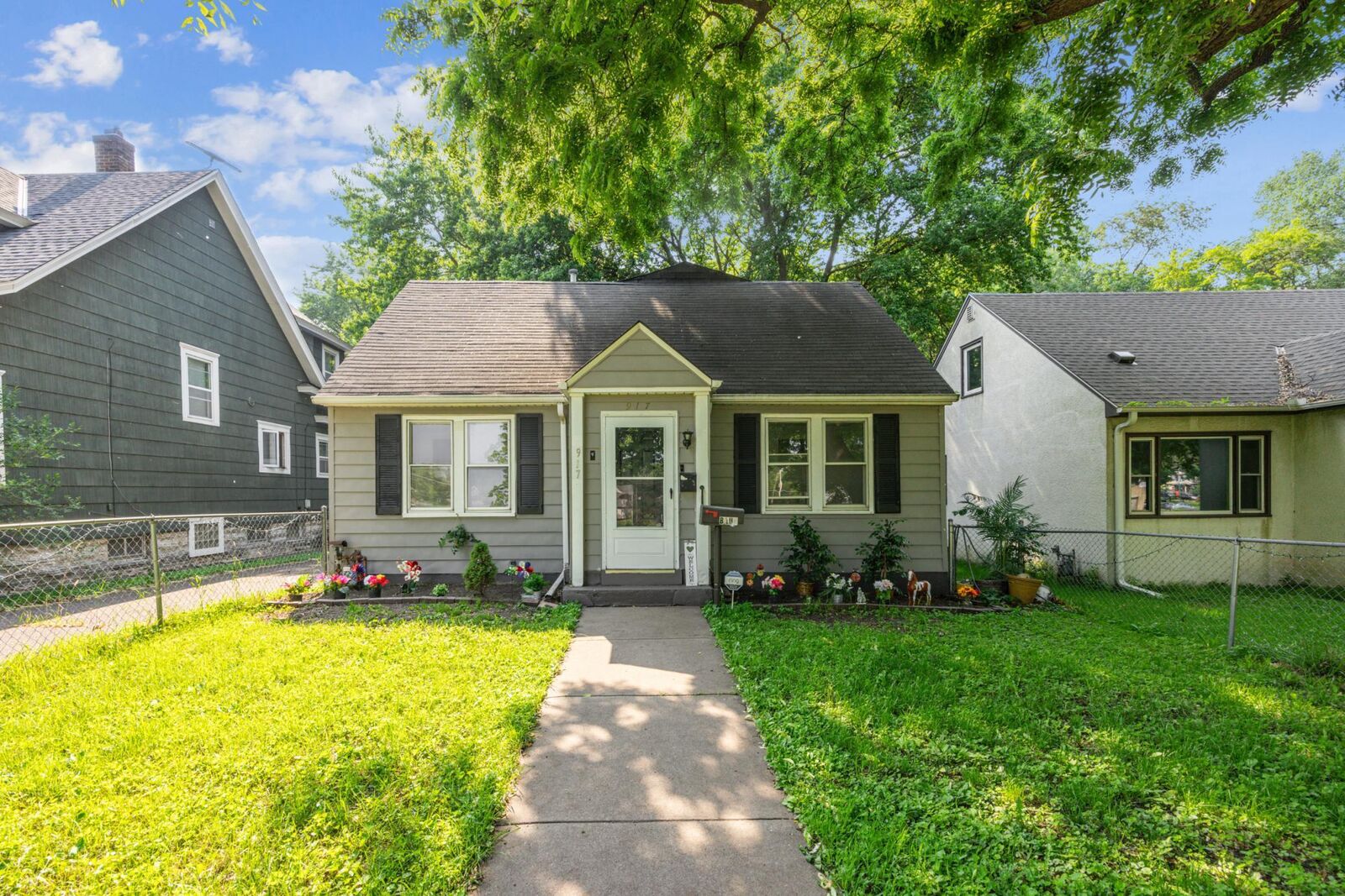 Property Photo:  917 Jessie Street  MN 55130 