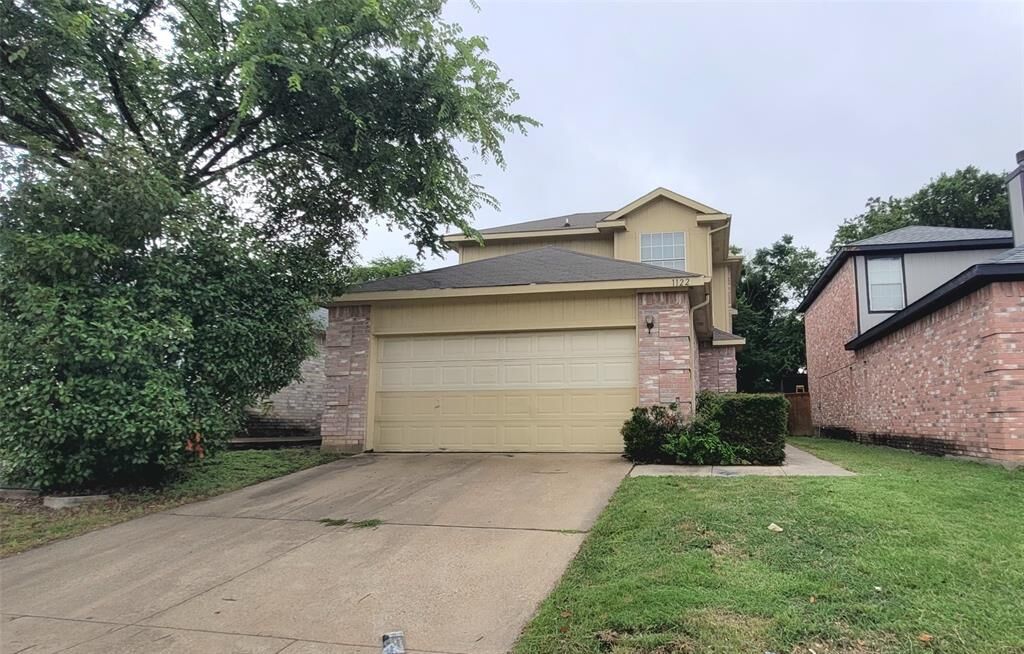 Property Photo: 1122 Colbert Lane TX 75137