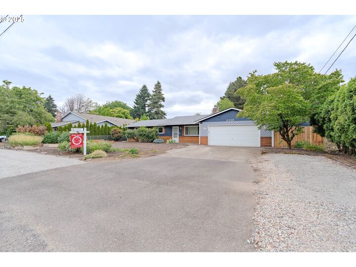 Property Photo:  6205 NE 47th St  WA 98661 