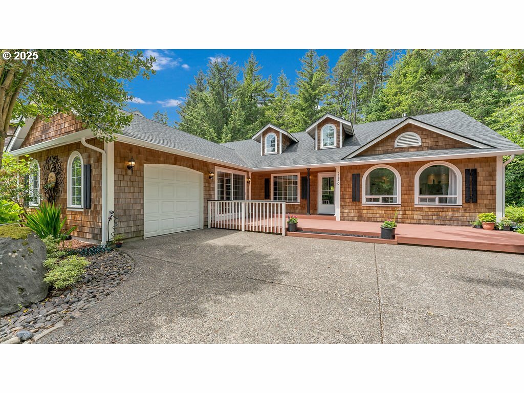Property Photo: 35130 Ponderosa Loop OR 97130