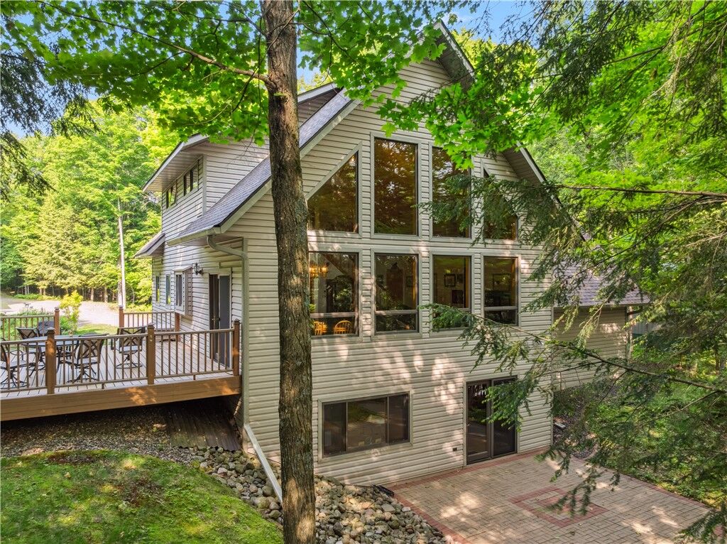 Property Photo:  W9926 Birch Circle Drive  WI 54848 