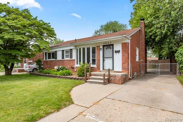 7041 Burnly Street  Garden City MI 48135 photo