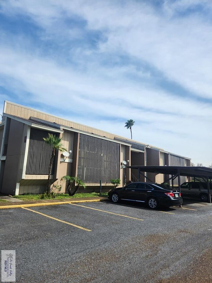 Property Photo:  205 Calle Amistosa 203  TX 78520 