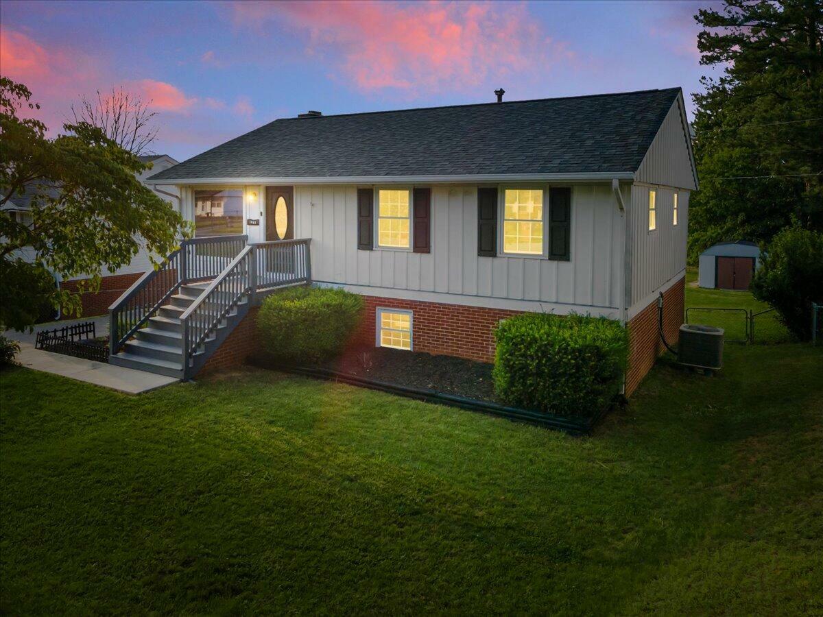 Property Photo:  1461 Antrim St  VA 24153 