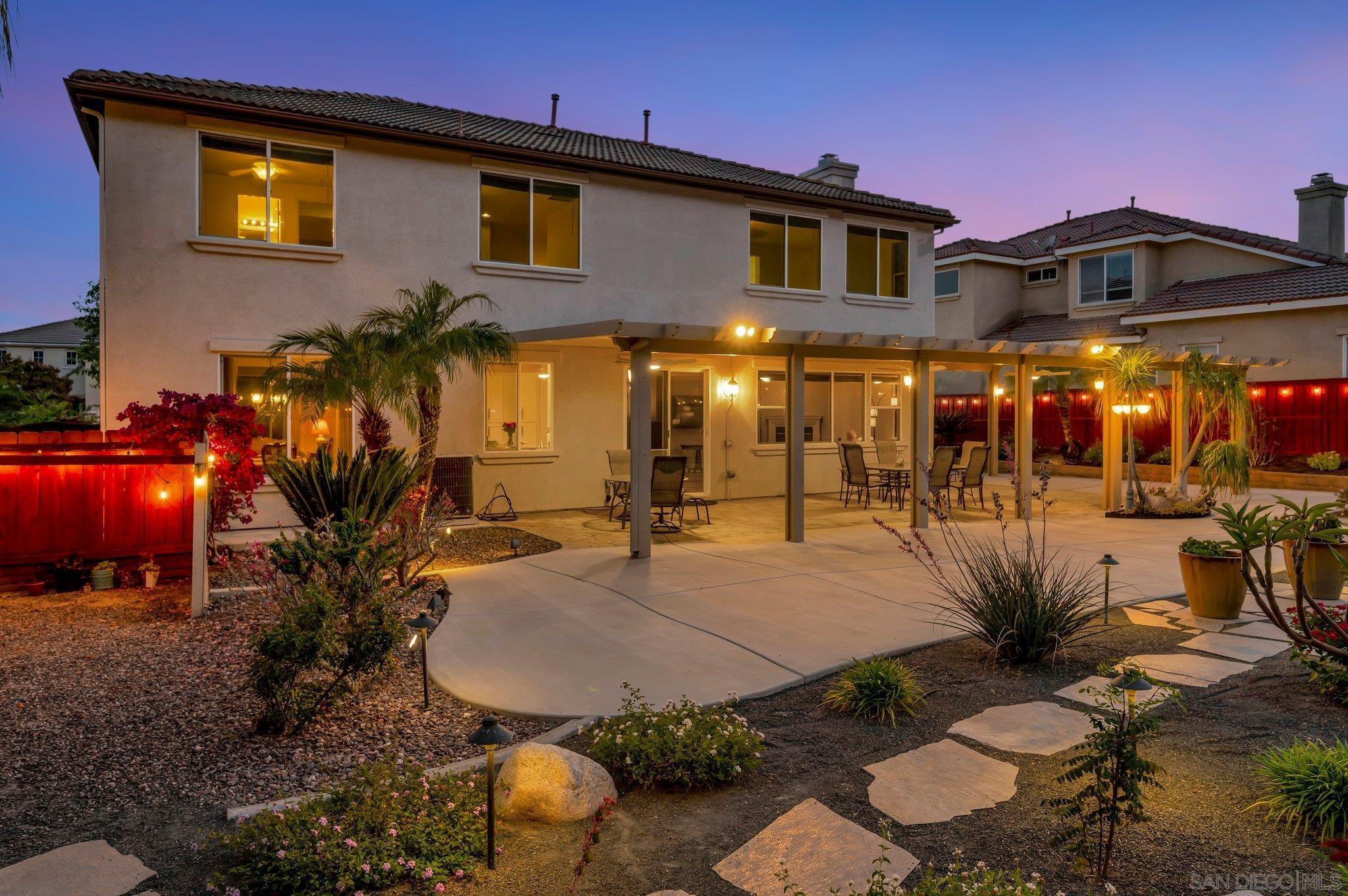 Property Photo:  23860 Hollingsworth Dr  CA 92562 