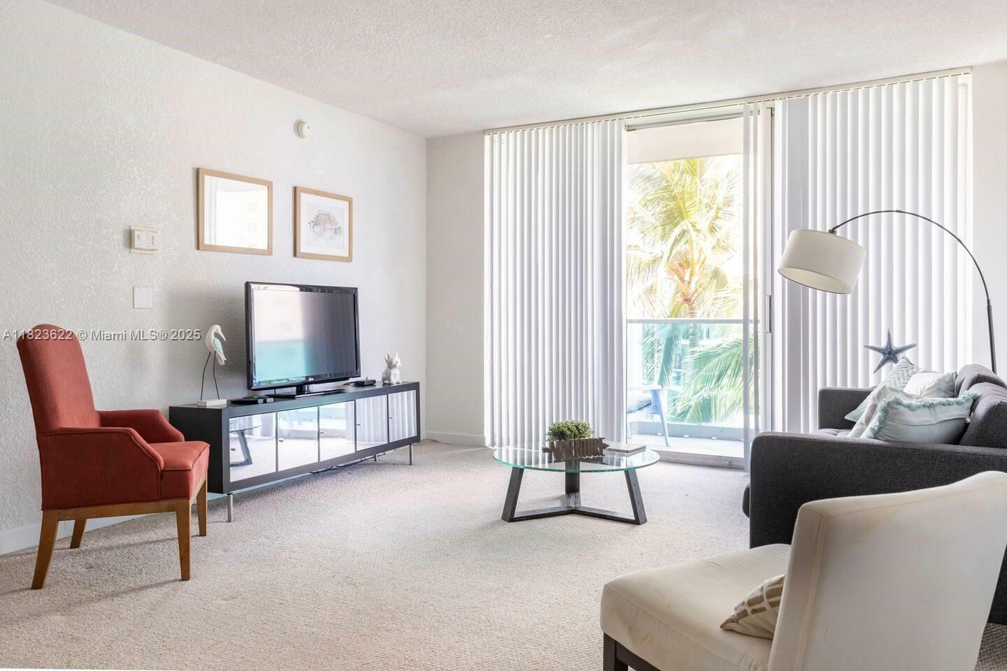 Property Photo:  4001 S Ocean Dr 5M  FL 33019 