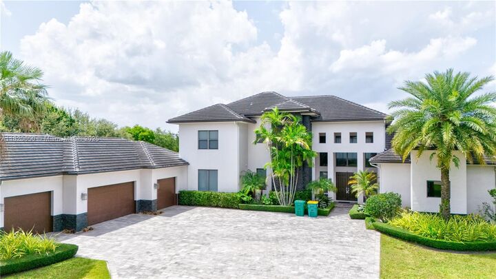 Property Photo: 11901 NW 12th St FL 33323
