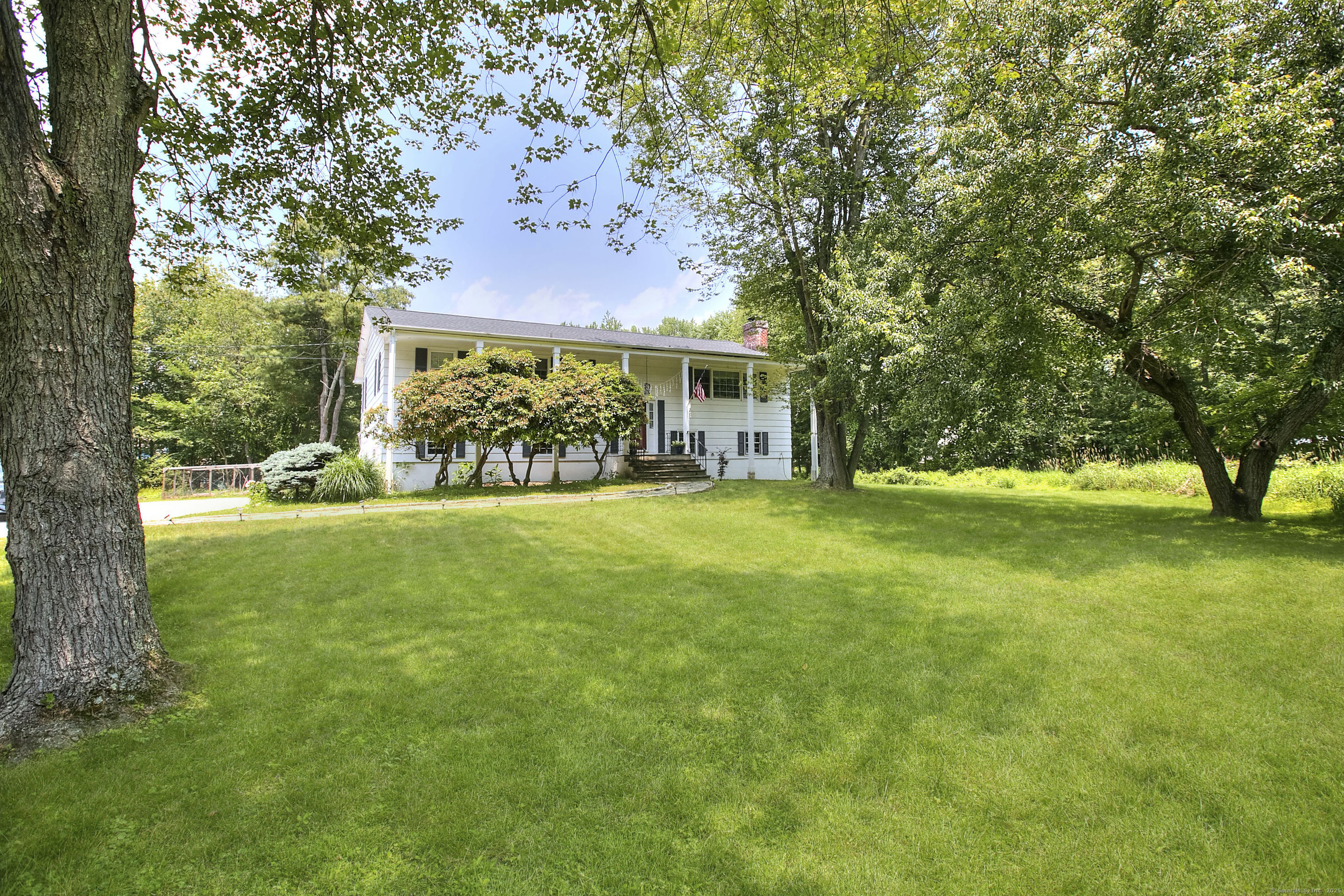 Property Photo:  287 Greens Farms Road  CT 06880 