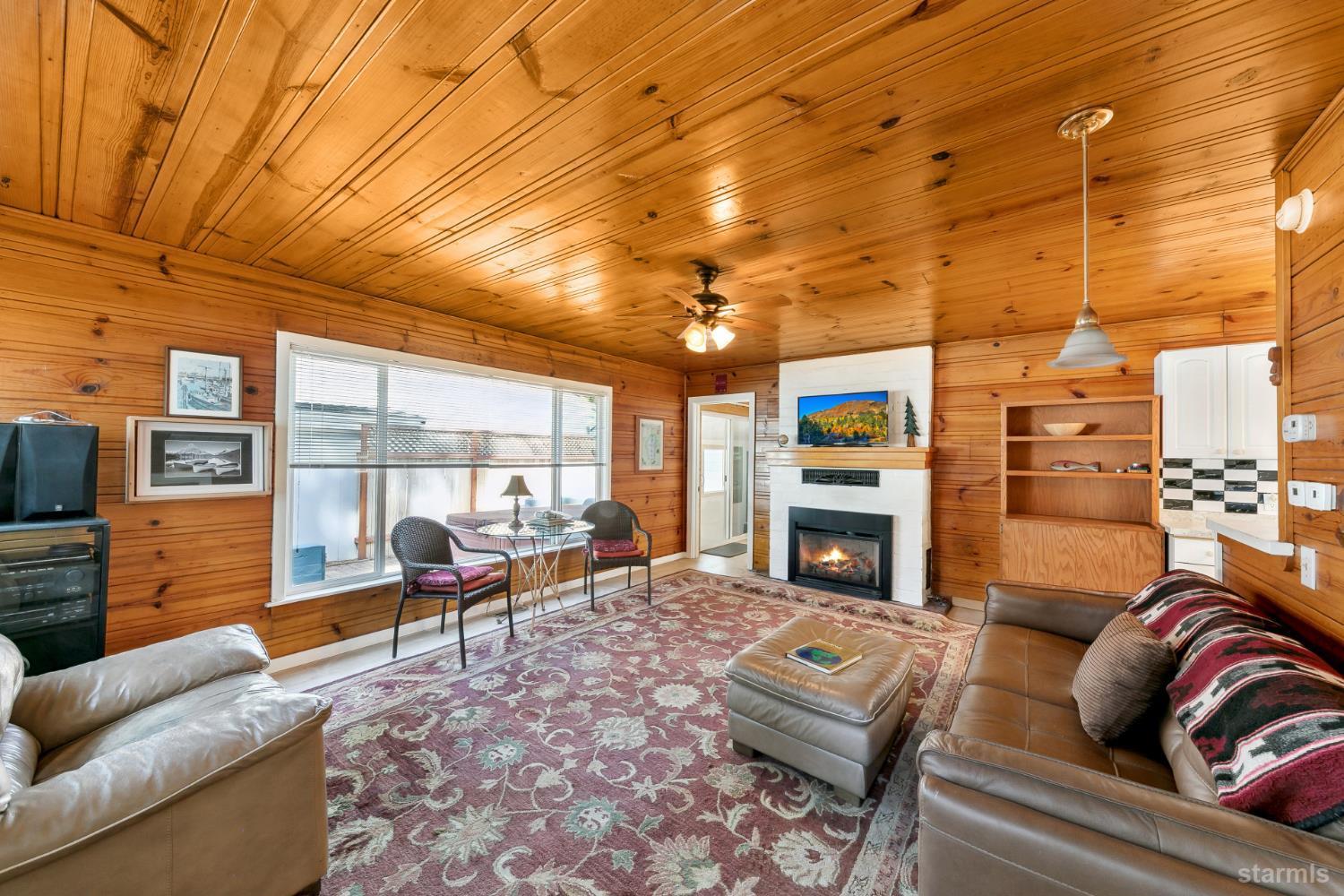 Property Photo: 907 San Francisco Avenue CA 96150