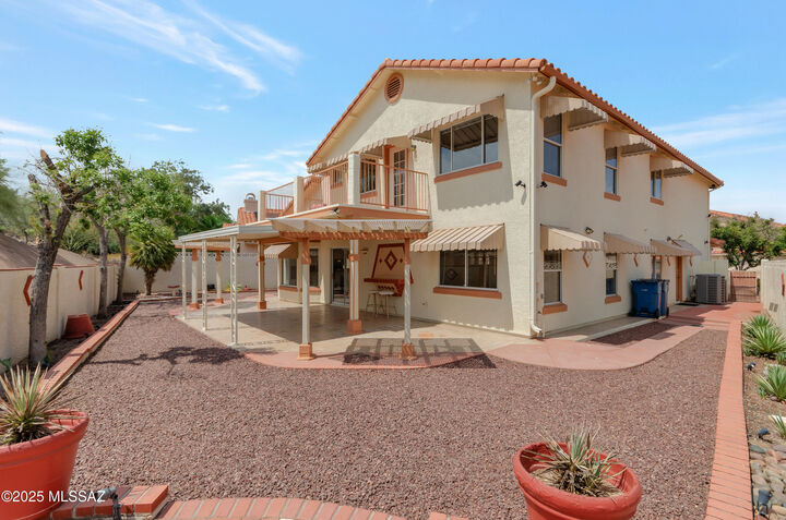 Property Photo: 10601 N Camino Rosas Nuevas AZ 85737