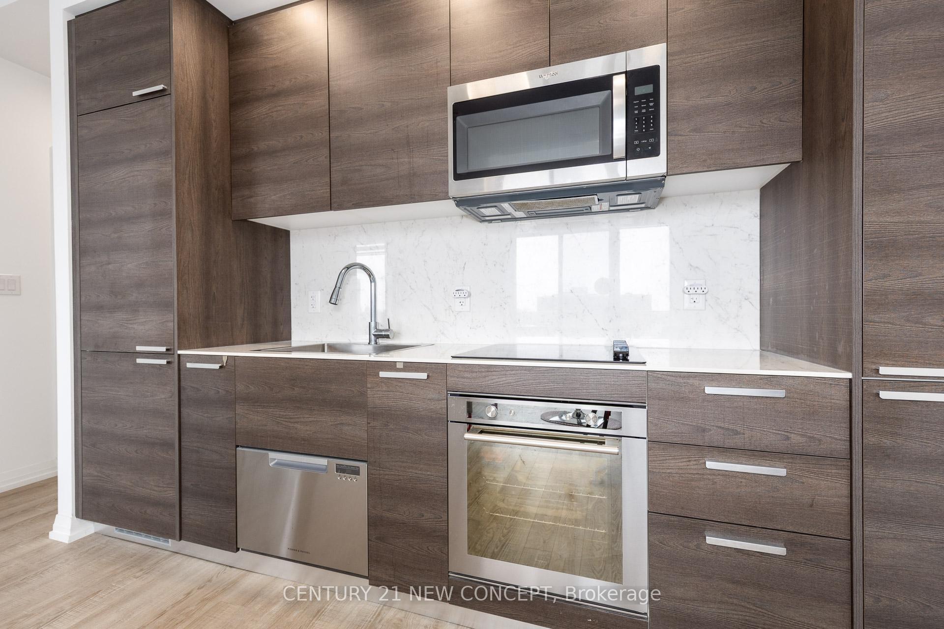 Property Photo: 75 Canterbury Place 1116 ON M2N 2N1