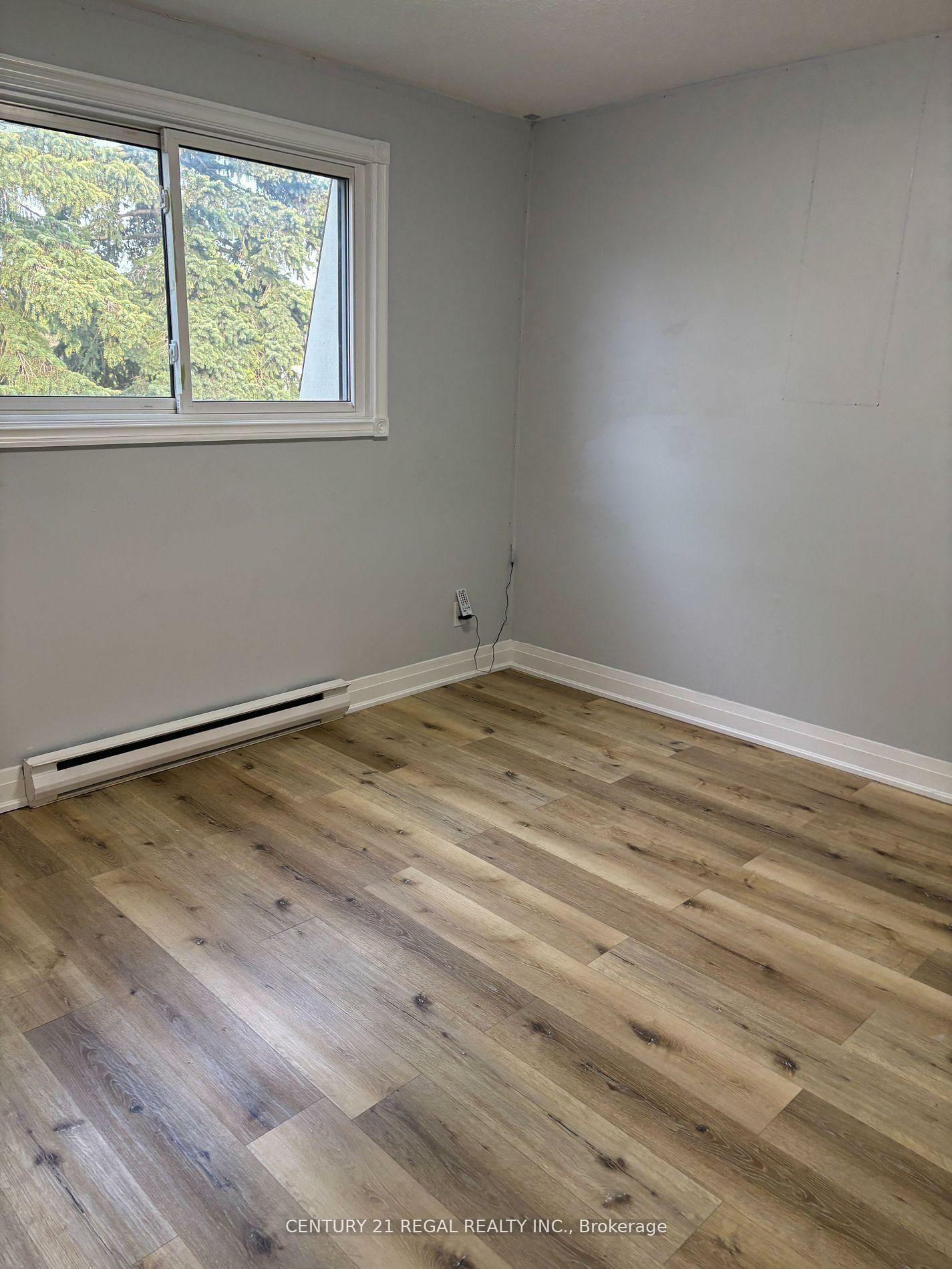 Property Photo: 506 Normandy Street 17 ON L1H 7N8
