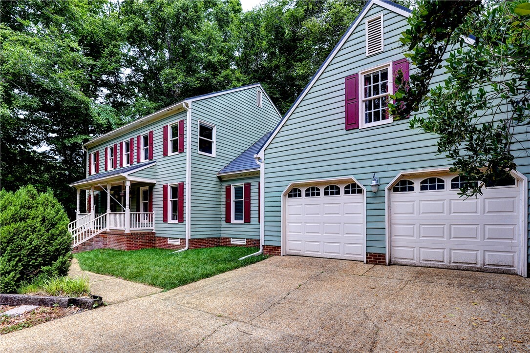 Property Photo:  308 Royal Grant Drive  VA 23185 