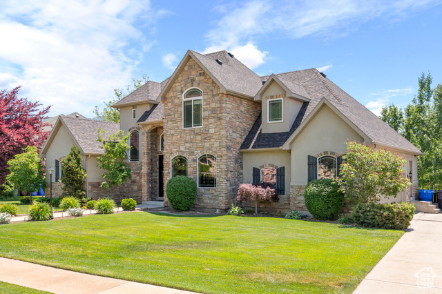 Property Photo:  665 E 3550 N  UT 84414 