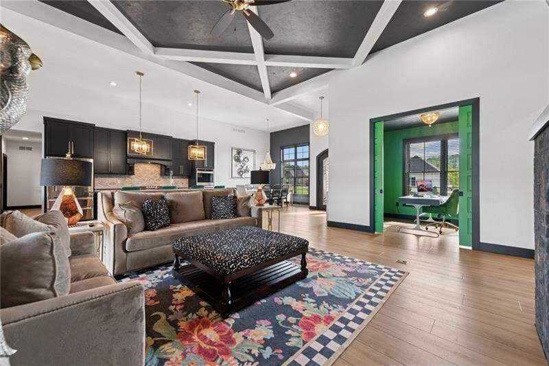Property Photo:  7858 Oscar Ct  PA 15642 