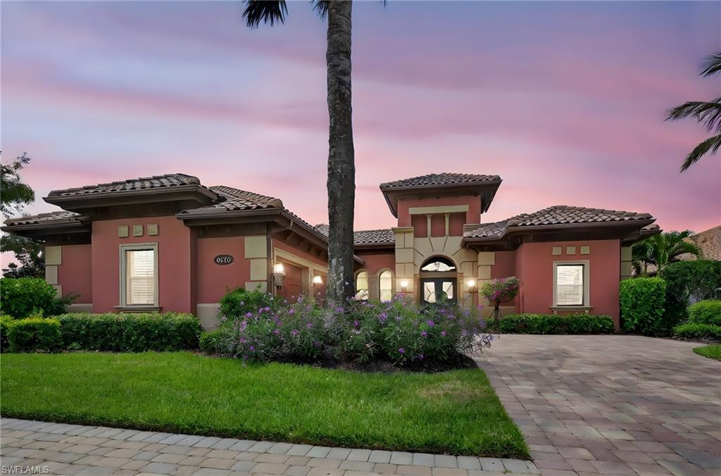 Property Photo:  6528 Costa Cir  FL 34113 