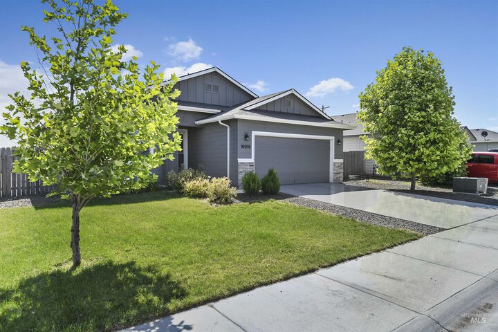 Property Photo: 16916 Carmichael Avenue ID 83607