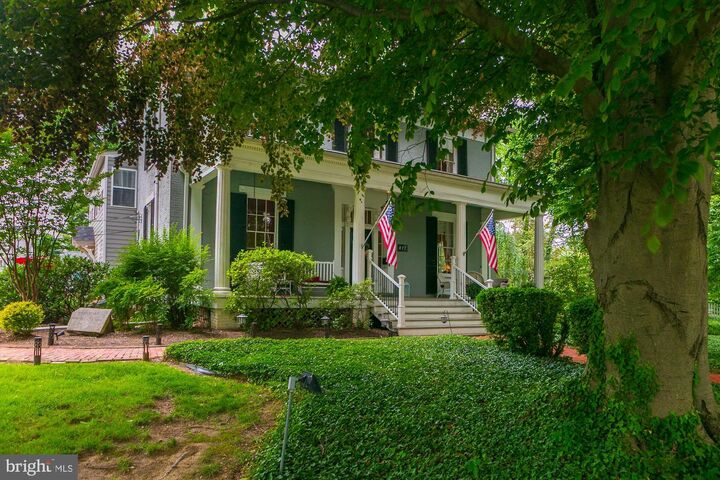 Property Photo:  417 E Washington Street  WV 25414 