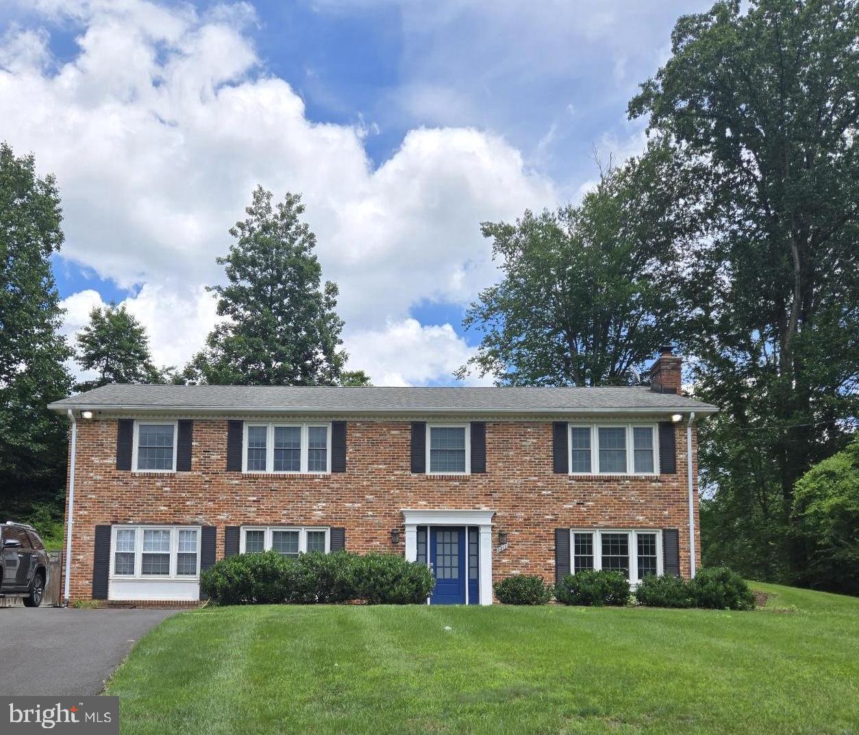 8217 Cindy Lane  Bethesda MD 20817 photo