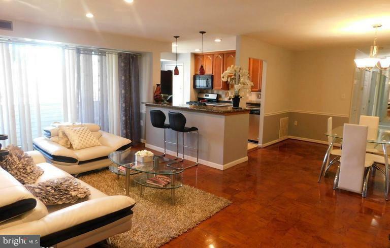 5600 Bloomfield Drive 2  Alexandria VA 22312 photo