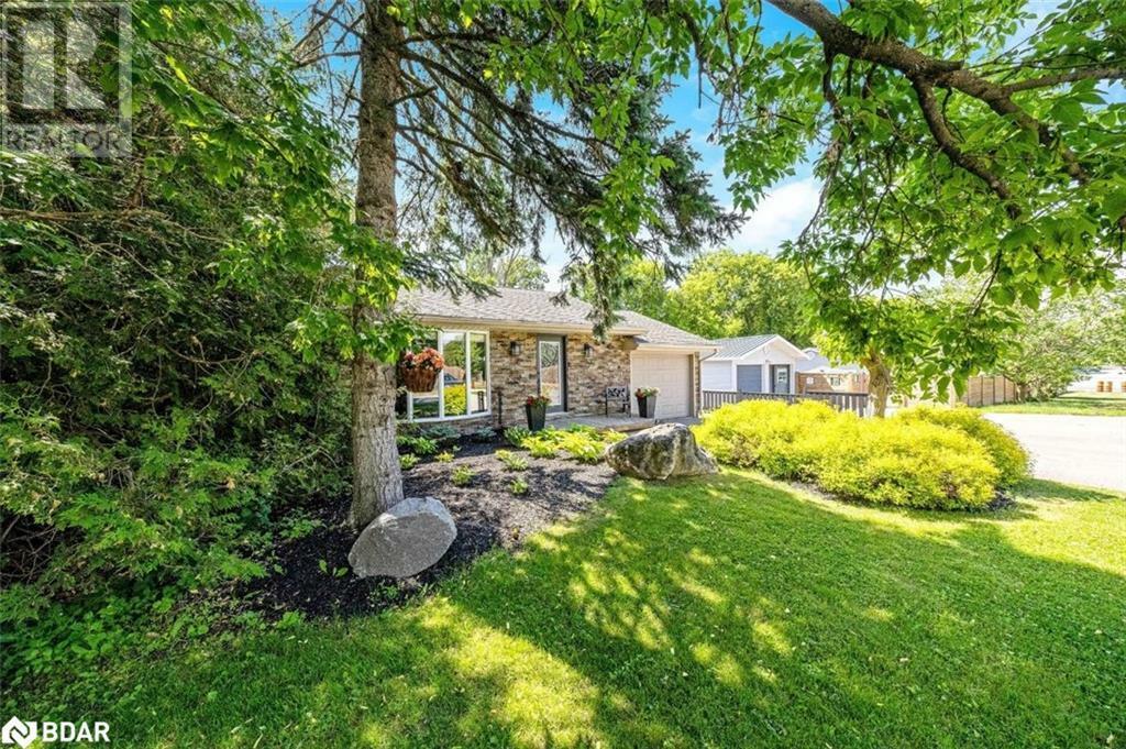 Property Photo:  3 Lorne Street  ON N0B 1T0 