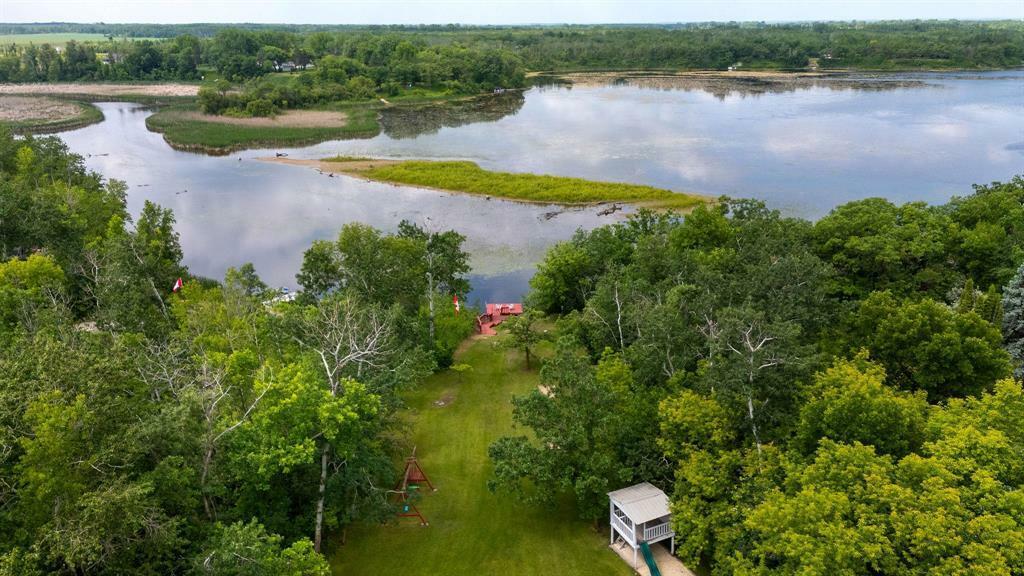 Property Photo: 286 East Lakeshore Road MB R0A 1T0
