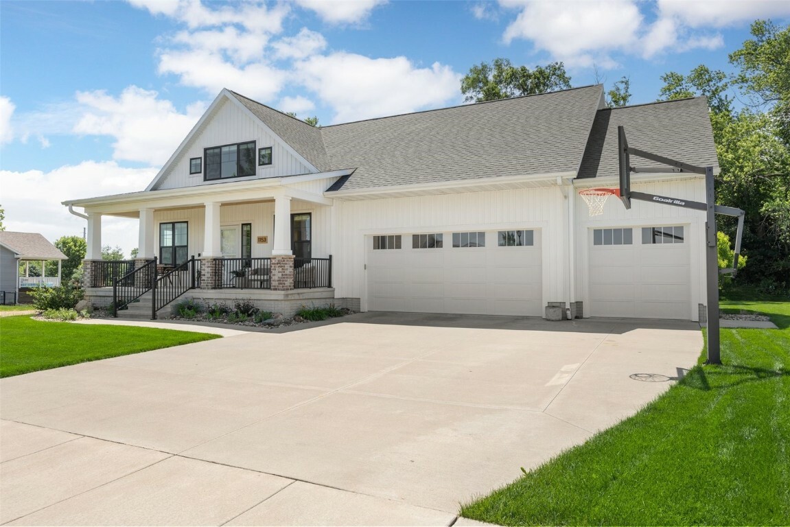 Property Photo: 1153 Cedar Springs Drive IA 52302